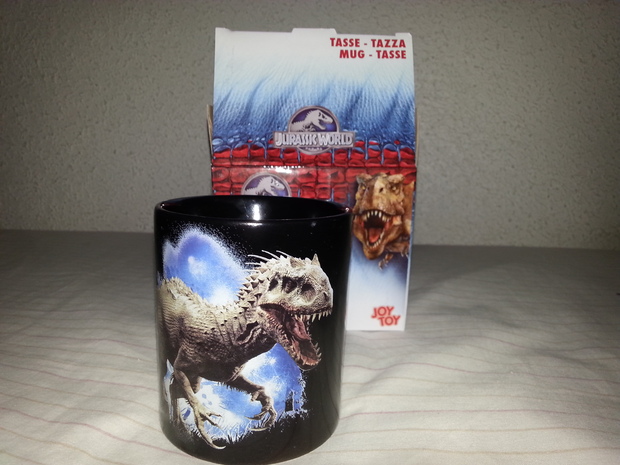 Taza Jurassic World 1/2