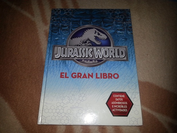 El gran libro de Jurassic World: Mi compra de ayer 08-11-2015