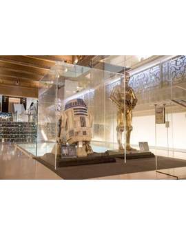 El universo de 'Star Wars' llega a Madrid antes del estreno de la película con una exposición  