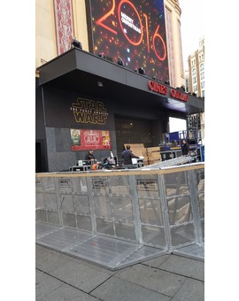 Cines Callao de Madrid esta misma mañana: Foto tirada por mí 1/2
