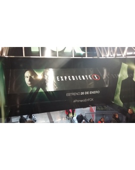 Expediente X: Anuncio en la estación de Sol de Madrid
