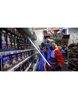Hasbro aumenta 9% sus ganancias por venta de juguetes de Star Wars y Jurassic World