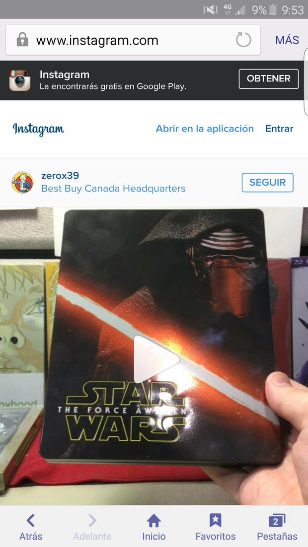 En Best Buy con título y con relieve