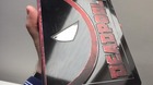 Asi-son-los-relieves-del-steelbook-de-deadpool-c_s