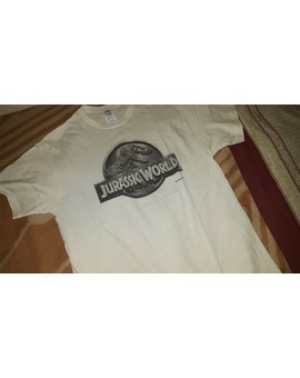 La camiseta de Jurassic World que me regalo Cinesa