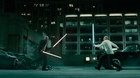 Mira-la-pelea-entre-vin-diesel-y-jason-statham-en-fast-furious-7-con-sables-laser-de-star-wars-c_s