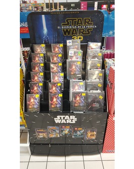 En Carrefour son así de cachondos: Ponen  el Stand de la 3D de Star Wars y ni rastro de ella xd
