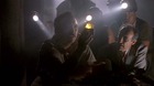 Igual-que-en-jurassic-park-encuentran-cola-de-dinosaurio-emplumado-dentro-de-un-ambar-c_s