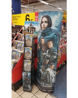 Stand de Rogue One Star Wars en Carrefour