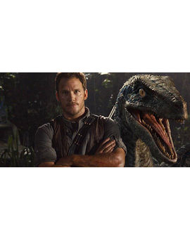 Jurassic World 2: Varias fotos de vehiculos, decorados y del rodaje nocturno de ayer (SPOILERS)