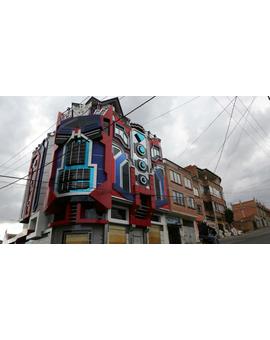 Las insólitas casas de Bolivia inspiradas en los Transformers