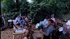 Foto-de-la-produccion-de-jurassic-park-1993-spielberg-neill-mazzello-y-richard-c_s