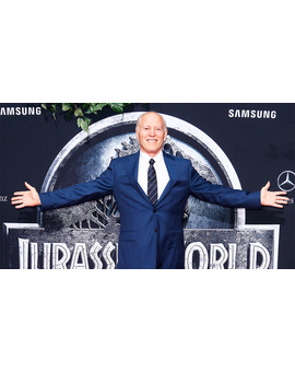 Jurassic World 2: Frank Marshal anticipa grandes noticias en los próximos días + Vídeo compartido por Bryce Dallas Howard + Fotos de los sets de rodaje en Hawaii (SPOILERS)