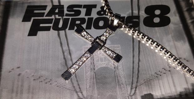 Cruz de Dominic Toretto de Fast & Furious: Mi Compra 14-08-2017