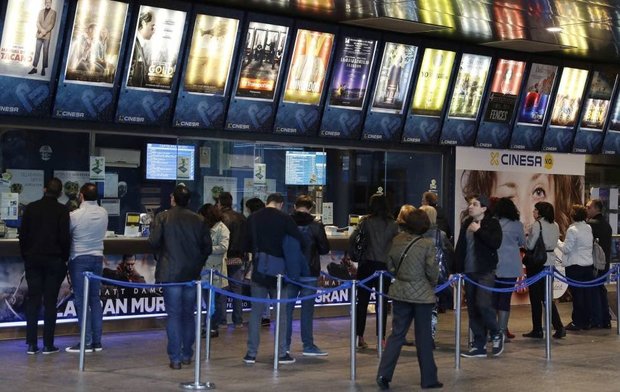 El IVA del cine bajará del 21% al 10% en 2018 (Los exhibidores deciden si repercuten esta bajada o no en el precio de las entradas)