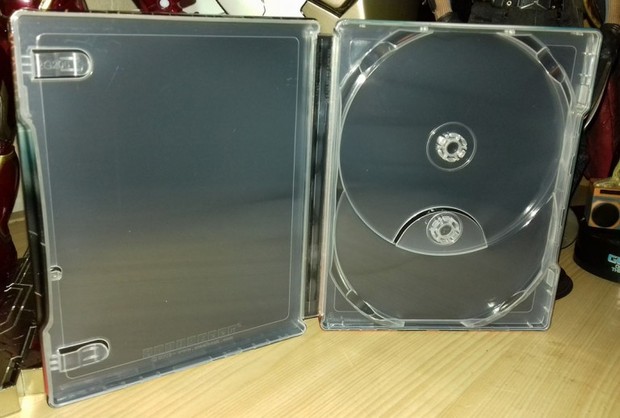 Encuentros en la Tercera Fase: Steelbook Interior