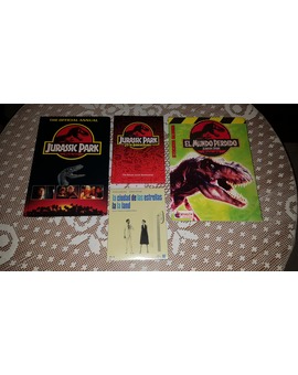 Jurassic Park The Official Annual + Jurassic Park 25Th Anniversary The Deluxe Junior Novelization + Álbum Cromos completo El Mundo Perdido (Jurassic Park) + La La Land: Mis Compras 19-02-2018