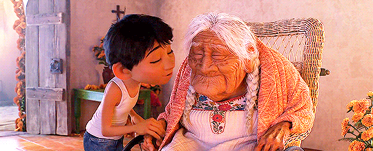25 Cosas que definitivamente te pasaron al ver 'Coco' de Pixar (SPOILERS)