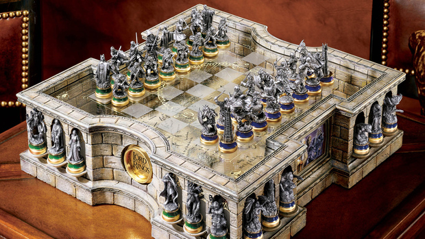 El Señor de los anillos a escala real en un juego de ajedrez + Los 10 mejores personajes de ESDLA