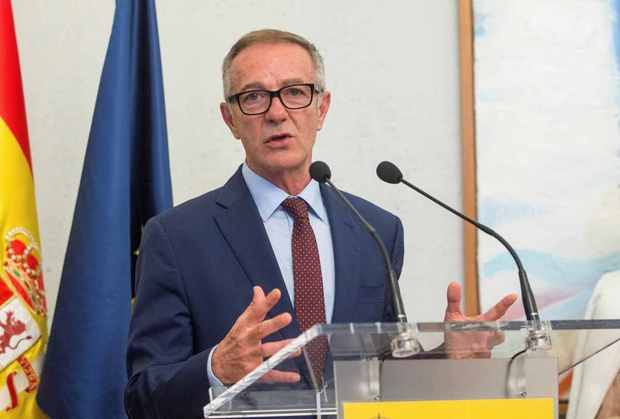 El ministro de Cultura pide que "volvamos al cine" tras la bajada del IVA