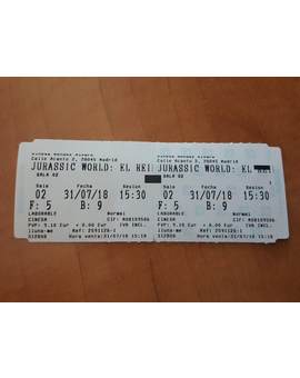 Jurassic World El Reino Caido: Mi Entrada del Duodécimo visionado en Cines + Jurassic World Comes Alive at Universal Studios Singapore
