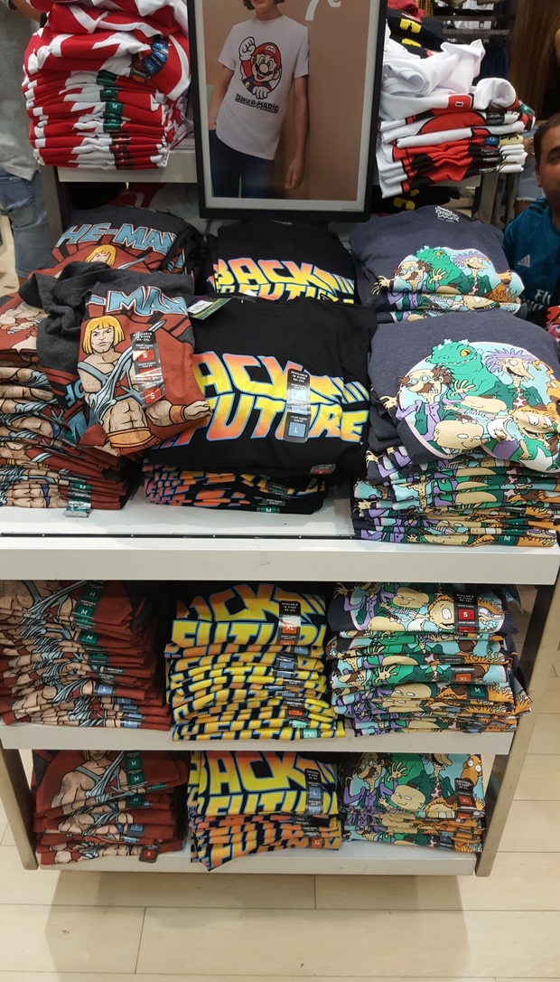 Y camisetas de Regreso al Futuro a 7 euros en Primark También