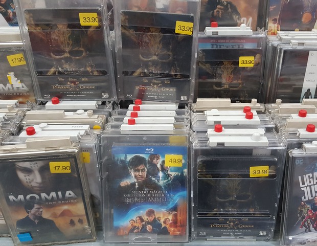 Por si a alguien le interesa el steelbook de Piratas 5 con el 70% en C4 de Parla quedan 4