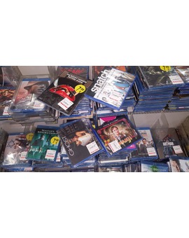 ¿Y estas cajas sin logo Blu Ray?