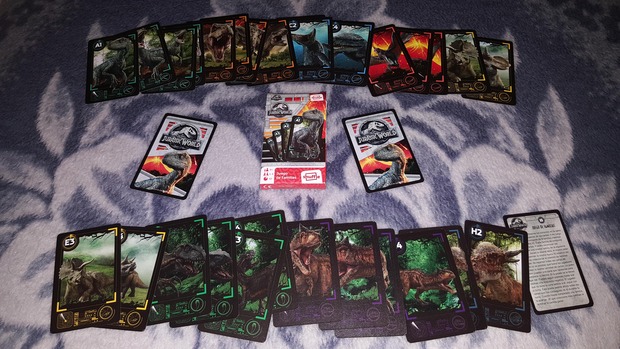 Juego de cartas de Jurassic World El Reino Caido. ¡Regalazo de Albertronik! ¡Muchas Gracias!