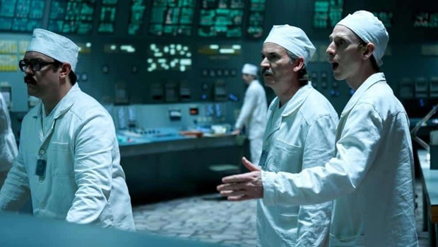 Una guionista se queja de la ausencia de actores de color en ‘Chernobyl’… y la caen palos en Twitter