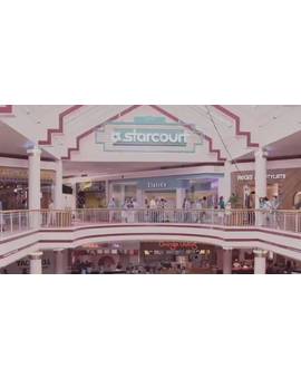  El Starcourt Mall de 'Stranger Things' ha abierto en la Gran Vía