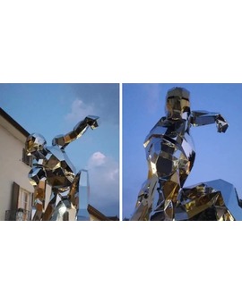 Una estatua de Iron Man rinde homenaje en Italia a Tony Stark (SPOILERS DE ENDGAME).