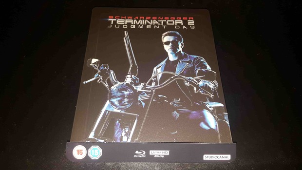Terminator 2: El juicio final. Steelbook fosforescente Zavvi (Foto 1 de 15)