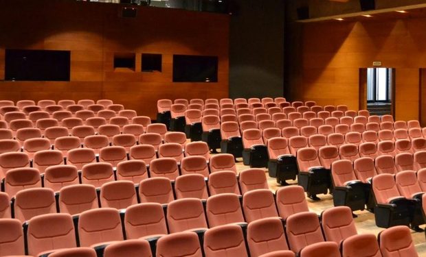 La lección de Francia para recuperar el cine: películas nacionales y público fiel