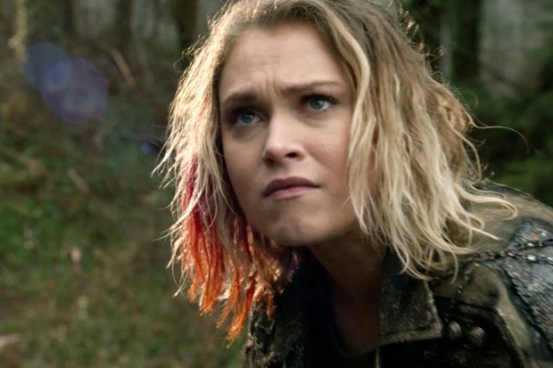 The 100: Esta escena de Clarke fue la más perturbadora de la serie distópica (SPOILERS)