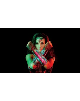 "Wonder Woman 1984" fracasa en cines internacionales pero arrasa en descargas torrent