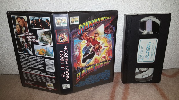 Reliquias que tiene uno por casa. El Ultimo Gran Héroe en VHS