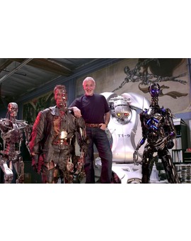 El próximo 7 de Abril cumpliría 75 años. Stan Winston junto a sus creaciones para Terminator 3