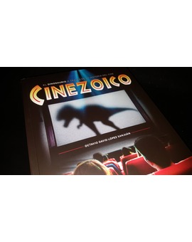 Cinezoico. Mi recomendación cinefila para celebrar el día del libro. 