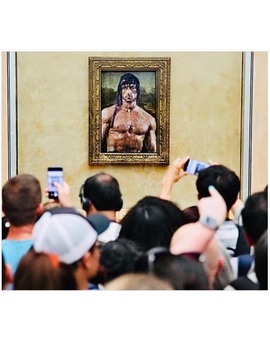 Sylvester Stallone en plan meme: sustituye a la Mona Lisa por una imagen de Rambo a tope de músculos