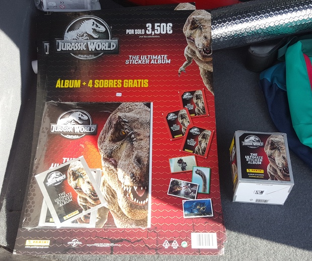 Nuevo álbum de cromos de Panini de Jurassic Park \ World. Mi Compra 24-11-2021