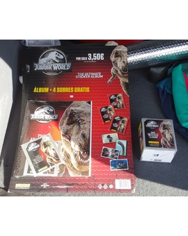 Nuevo álbum de cromos de Panini de Jurassic Park \ World. Mi Compra 24-11-2021