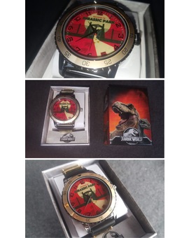 Reloj de Jurassic Park: Regalazo de mi amigo Albertronik. ¡Muchas gracias!.