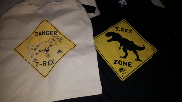 Bolsa y camiseta de Jurassic World: Mi Compra 12-06-2022