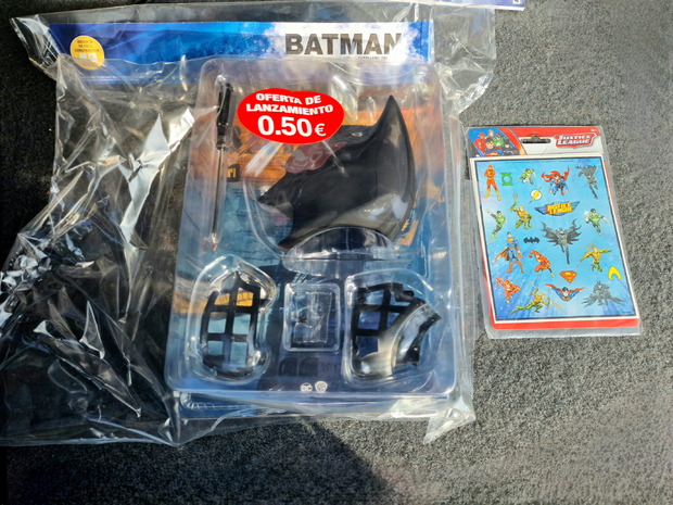 Máscara Batman + Pegatinas DC: Mi Compra 13-01-2023