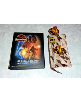 Jurassic Park: The Official Script Book + Estuche Jurassic World Dominion: Mis Compras 13-04-2024. 