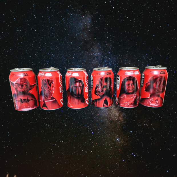 De momento va ganando el lado oscuro!. Latas Coca Cola Star Wars.