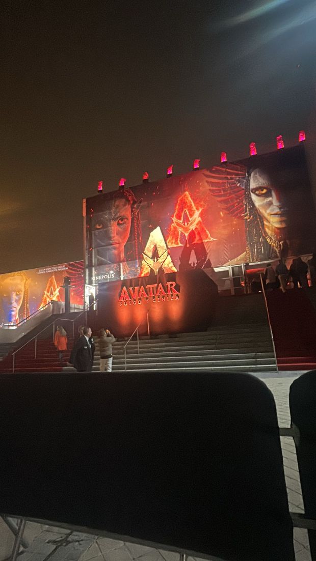Noche de premiere de Avatar Fuego y Cenizas