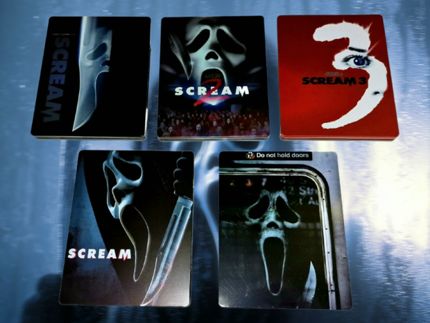 Hola Sidney. ¿Te gustan las películas de terror?. Si, sobre todo Scream 4 y la quiero en steelbook 