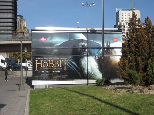 EL HOBBIT LA DESOLACION DE SMAUG: DECORACION ESTACION NUEVOS MINISTERIOS MADRID 6